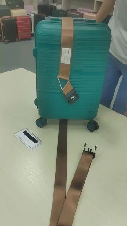 Kuffertbånd med + kode. 3 stk. 149kr.